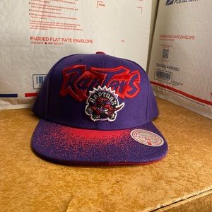 MITCHELL AND NESS SH21339- TORONTO RAPTORS SNAPBACK